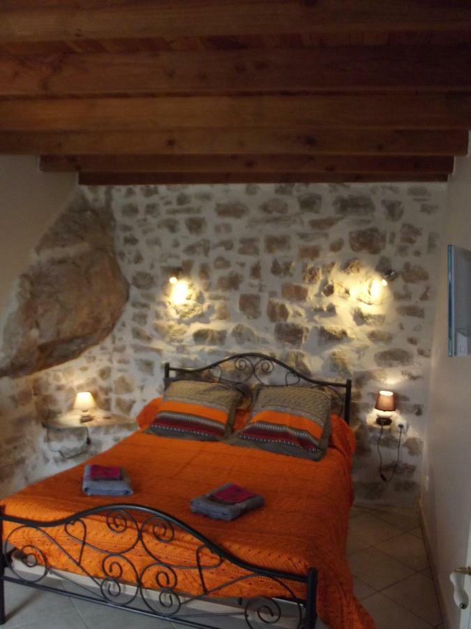 L'Auberge Du Mazet Лодев Экстерьер фото